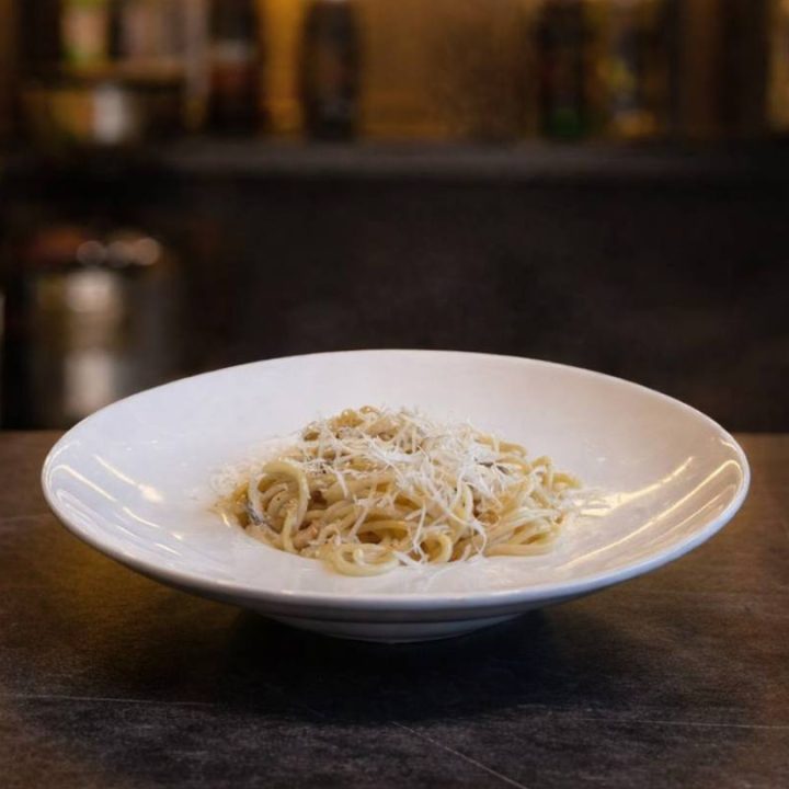 Паста с курицей и грибами
