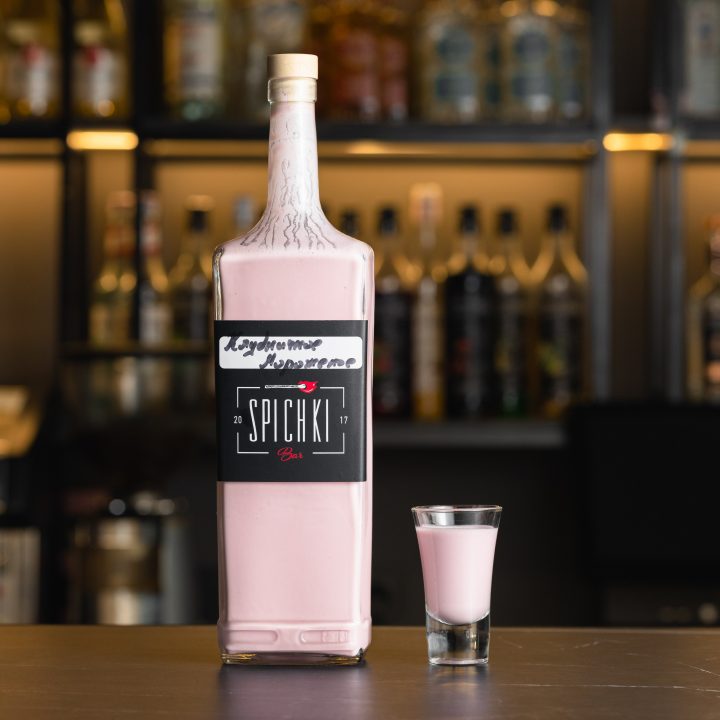 Клубничное мороженое